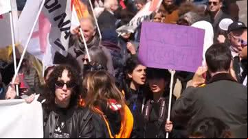 Moradores protestam contra a taxa em Veneza - Reprodução/Vídeo/Globo