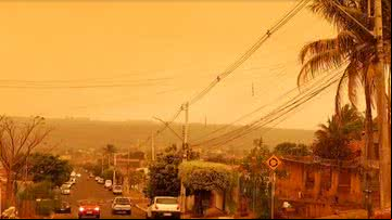 Jataí fica com céu laranja por poluição - Reprodução/TV Anhanguera