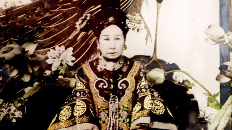 A imperatriz Cixi em fotografia - Domínio público