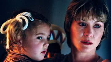 Drew Barrymore e Dee Wallace em E.T. O Extraterrestre (1982) - Divulgação/Universal Pictures