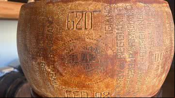 Roda de parmesão de 36 quilos produzida em 1998 - Divulgação/Nazionale del Parmigiano Reggiano