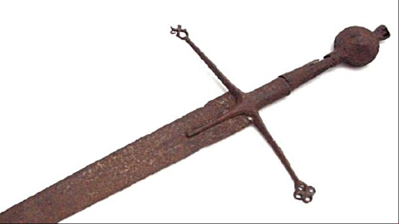 Espada leiloada - Divulgação