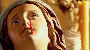 Imagem ilustrativa de santa 'chorando sangue' - Reprodução / Redes sociais